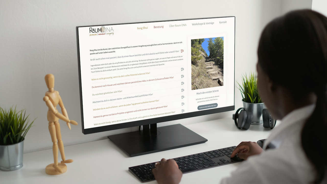 Feng Shui Website von Raum DNA am Desktop PC